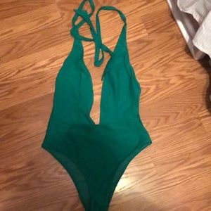 Kendall and Kylie swimsuit